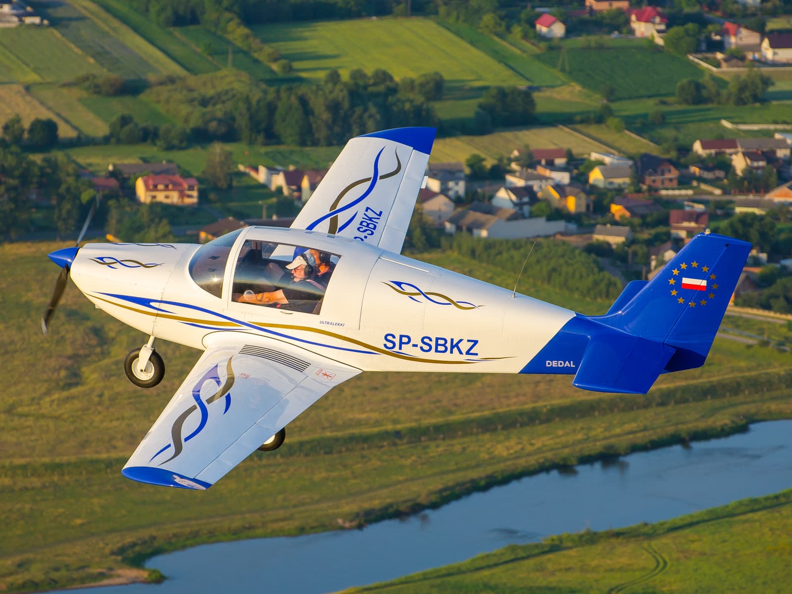 Zbigniew Kowalski in the DEDAL KB airplane, another one he built himself, in collaboration with Kazimierz Barczewski.