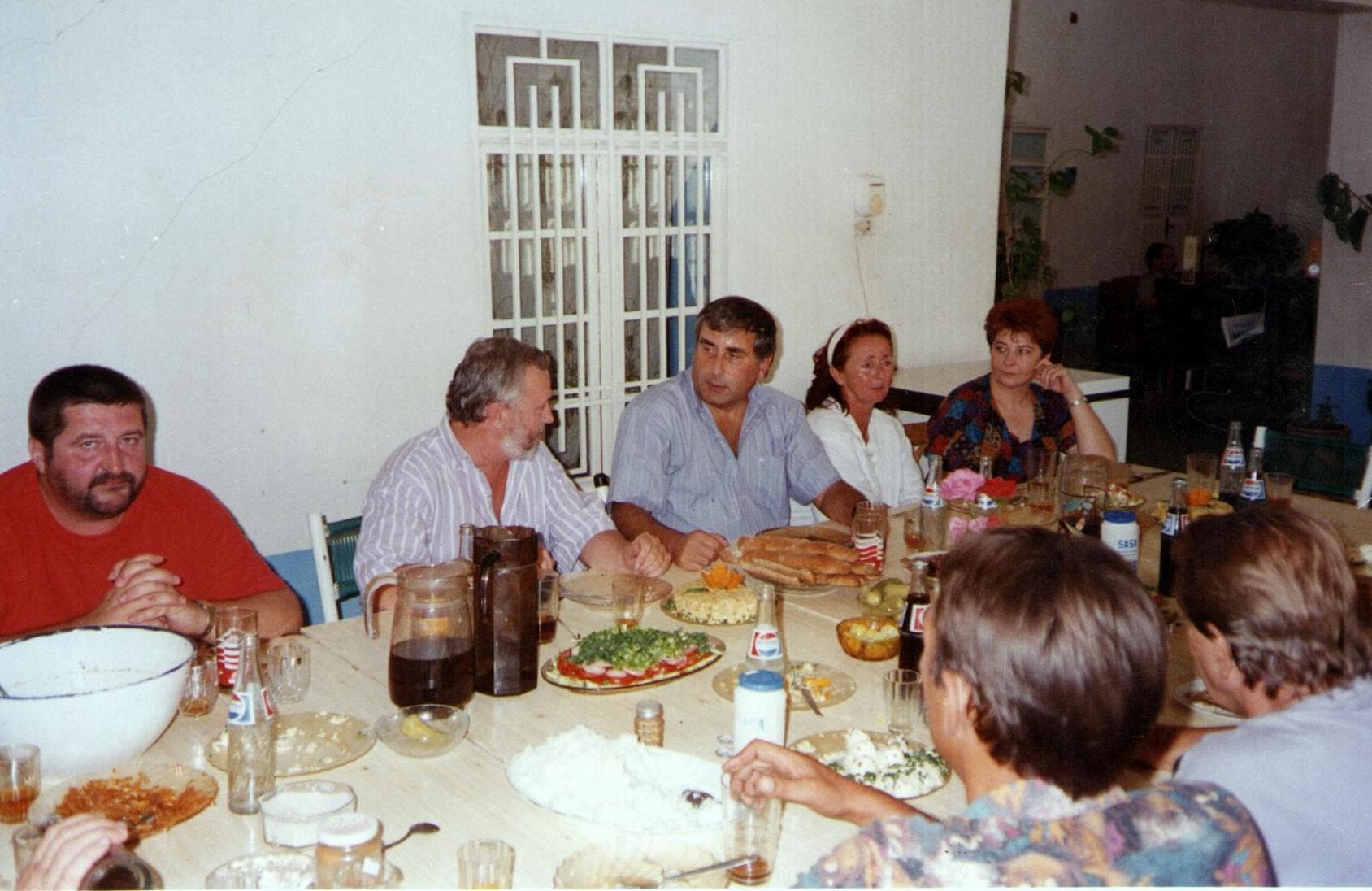 Sudan, 1980s. Meeting of Polish agroaviation company workers with the ambassador of the Republic of Poland.